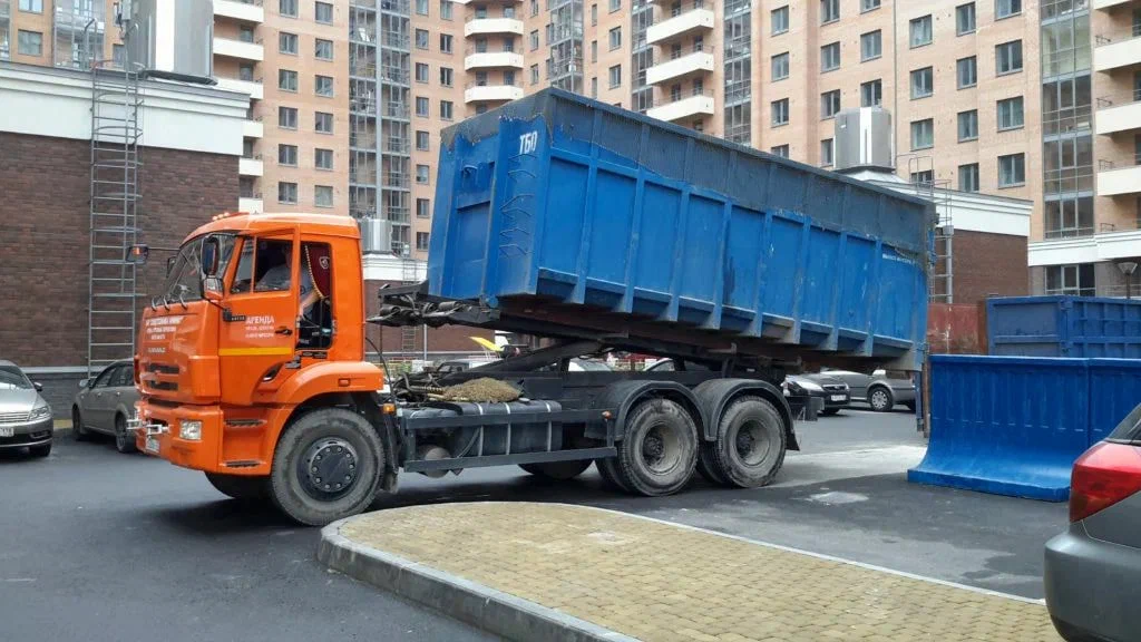 Аренда пухто для вывоза строительного и бытового мусора в Чайковском в октябре